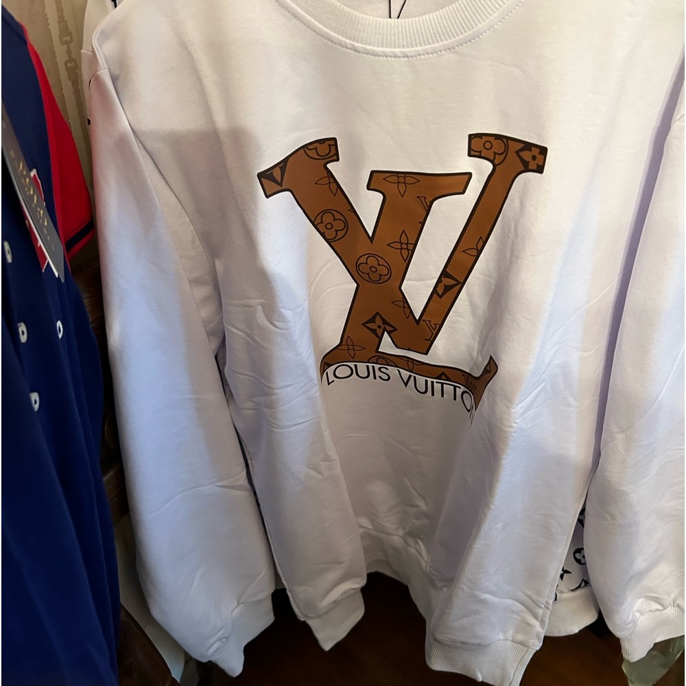 Louis Vuitton shirt - Size M - Read Description Before Buying.